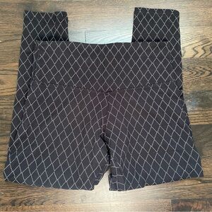 Victoria’s Secret On Point Capri Leggings NWT